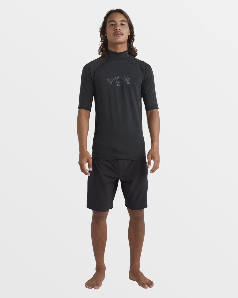 Arch Performance Fit Short Sleeve Rashguard - Black