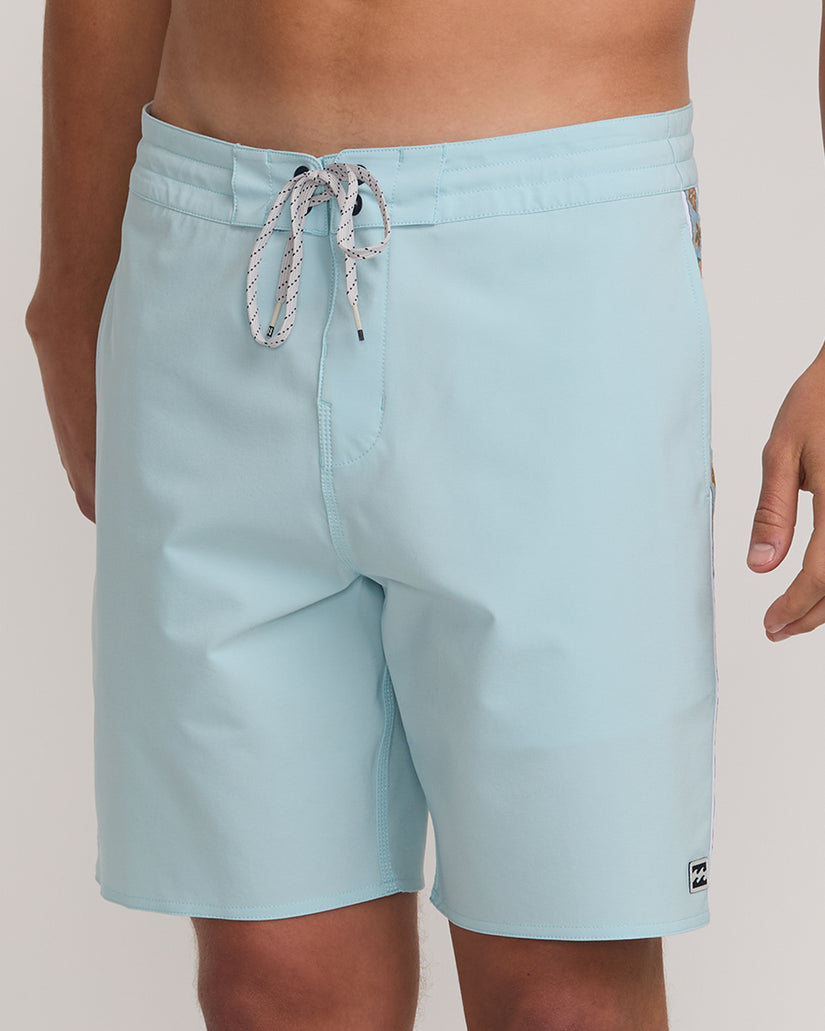 Wategos Lo Tide 18.5" Boardshorts - Dusty Blue