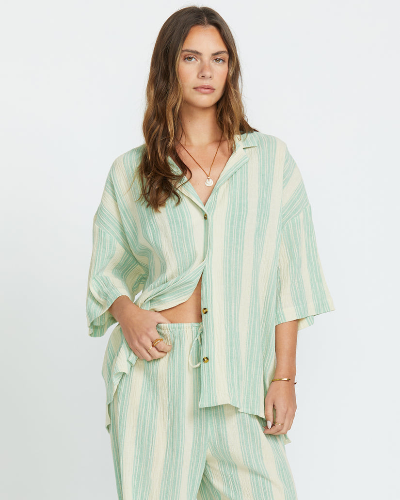 Beach Side Short Sleeve Shirt - Island Green