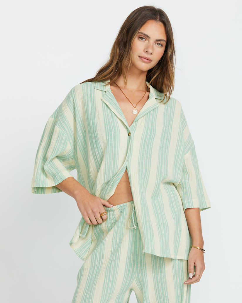 Beach Side Short Sleeve Shirt - Island Green