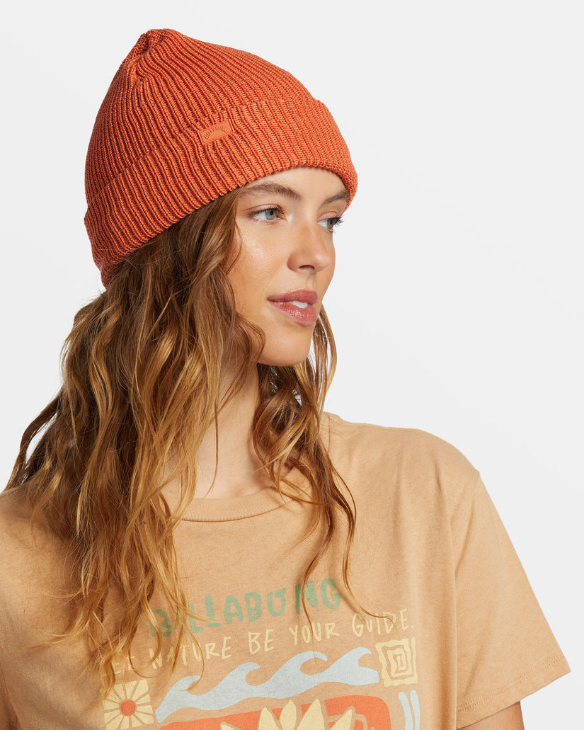 Roamer Beanie - Wild Poppy