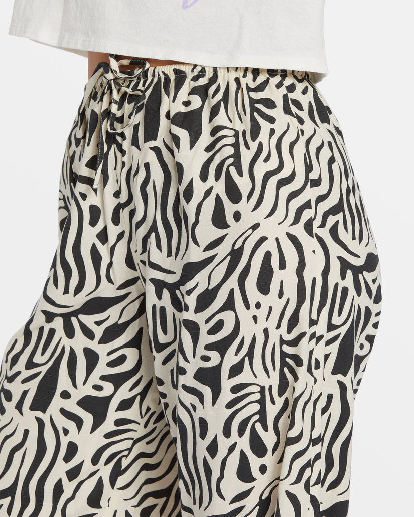 La Cala Printed Flared Pants - Black Sands