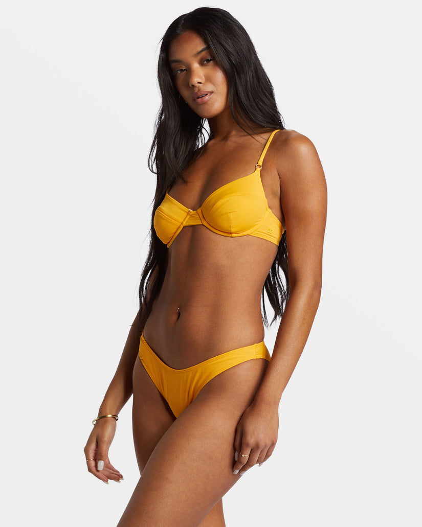 Sol Searcher Morgan Underwire Bikini Top - Nectar Pop