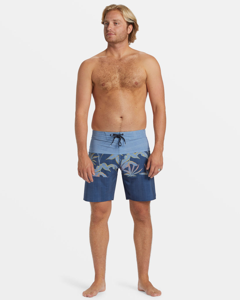 Tribong Pro 18" Boardshorts - Washed Blue