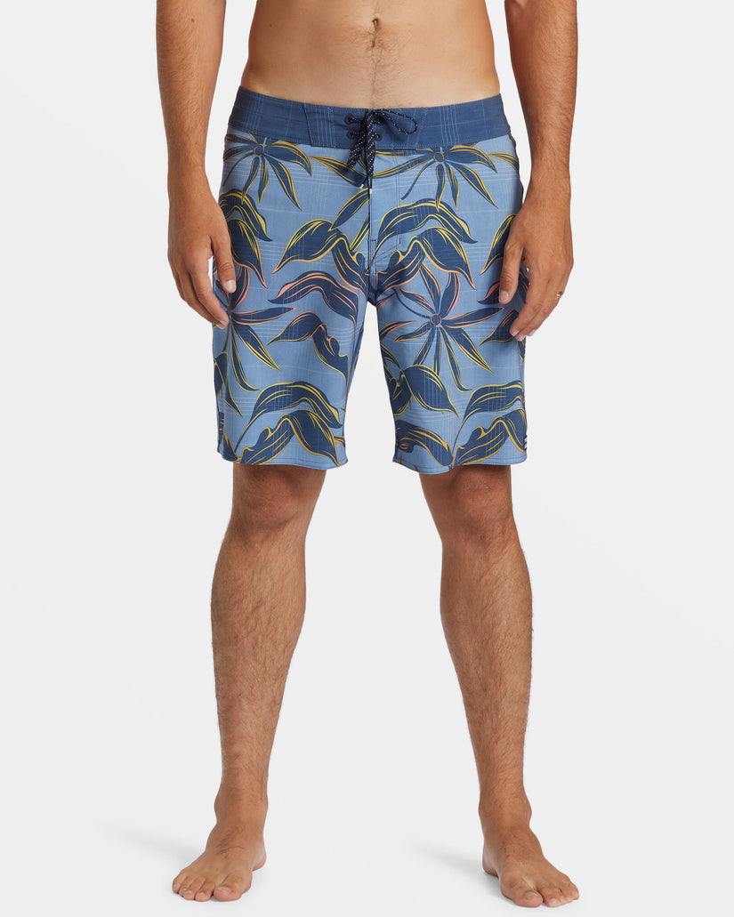 Sundays Pro 19" Boardshorts - Washed Blue