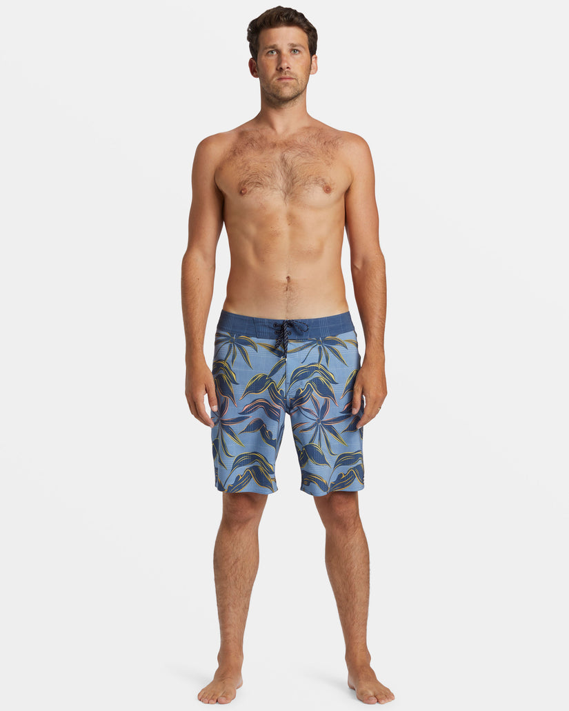 Sundays Pro 19" Boardshorts - Washed Blue