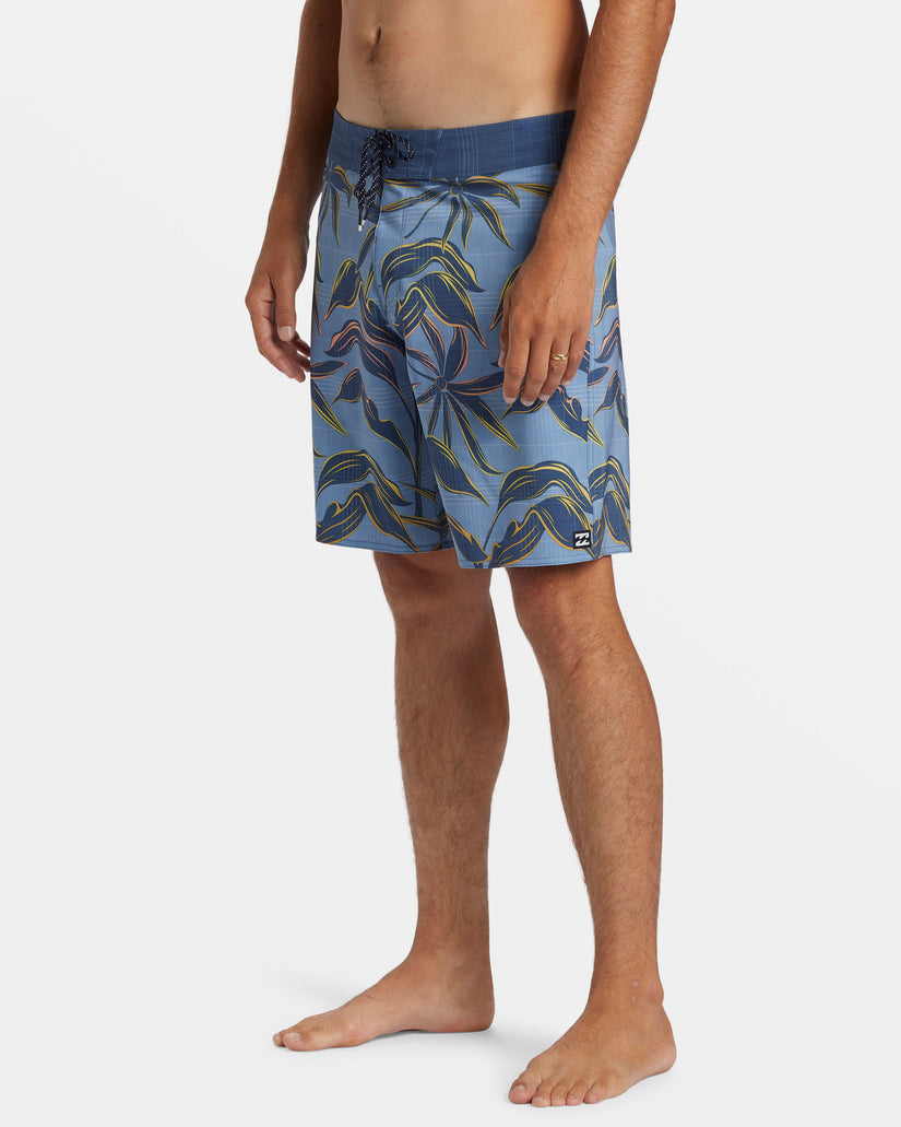 Sundays Pro 19" Boardshorts - Washed Blue