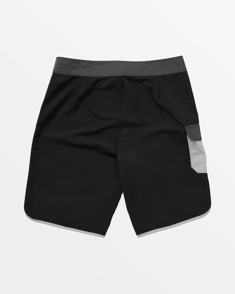 Classic Wave Pro 19" Boardshorts - Black