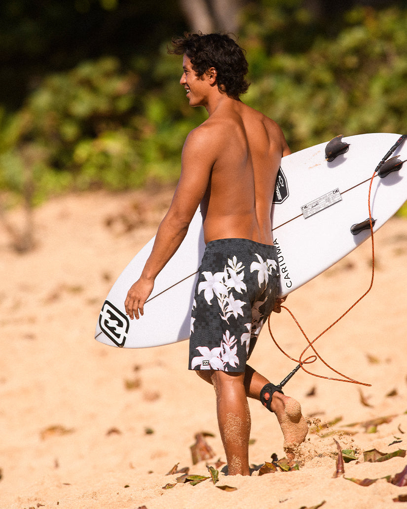 Sundays Airlite 19" Boardshorts - Black