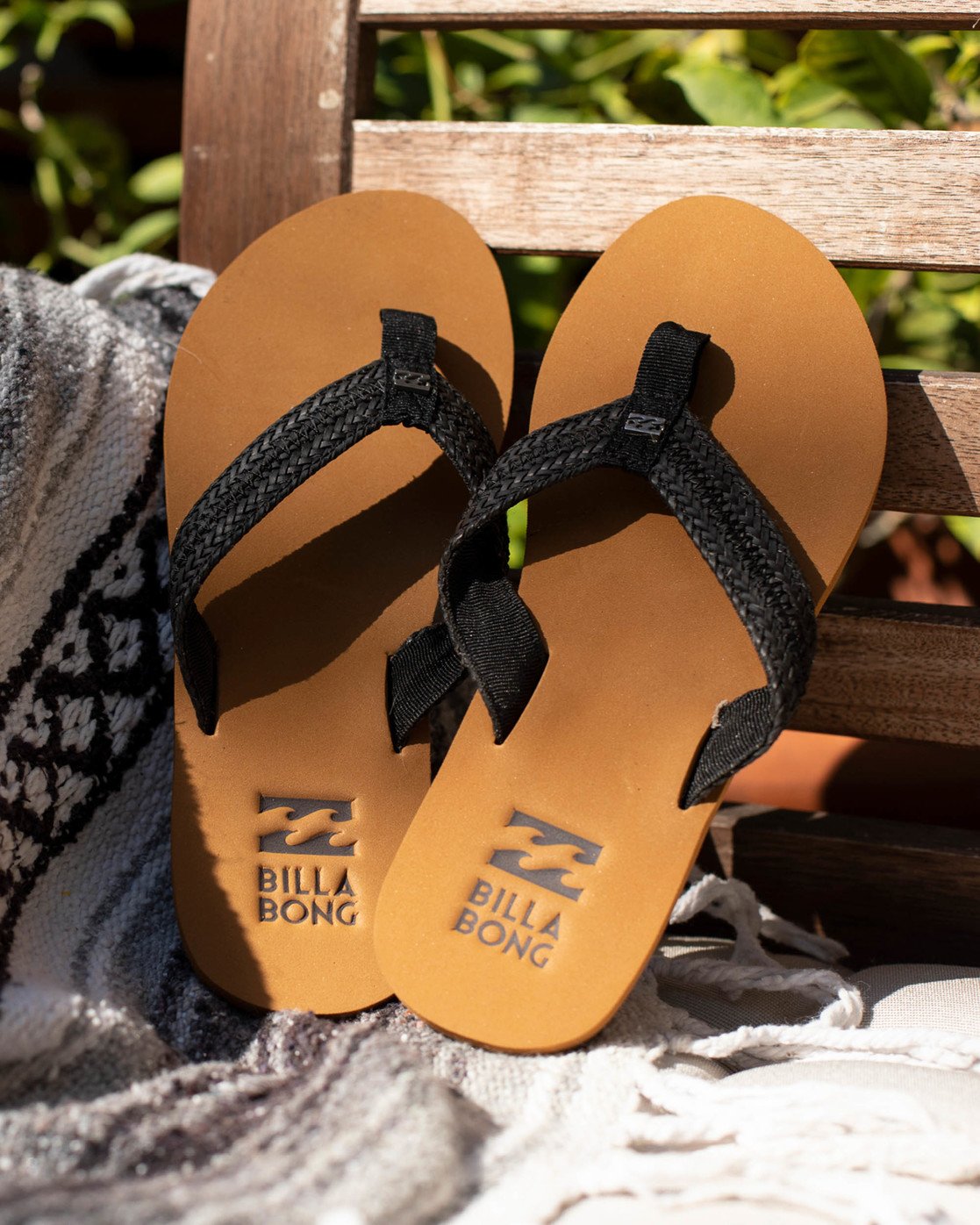 Kai deals flip flops