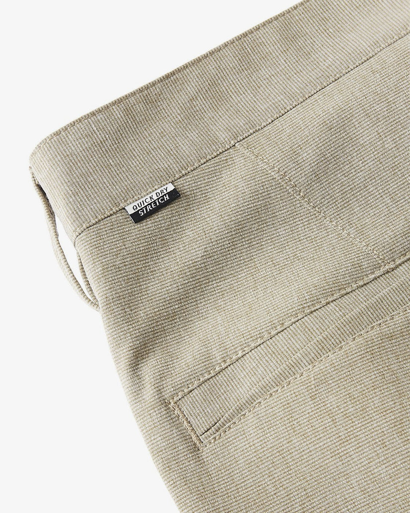 Crossfire 21" Hybrid Submersible Shorts - Khaki